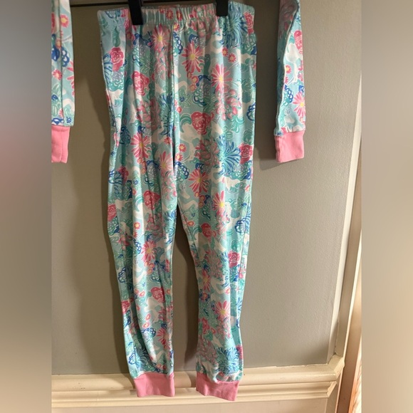 Lilly Pulitzer Exclusively for Pottery Barn Kids Pajama Set - Picture 3 of 6